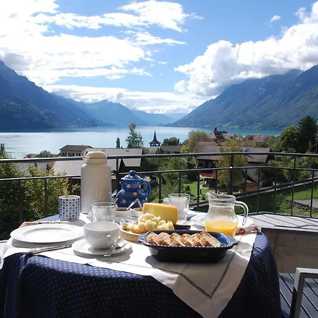 לינה וארוחת בוקר Jobin